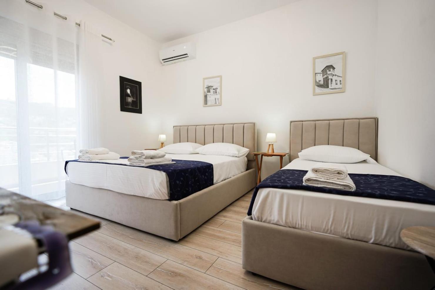 View City Apartments Gjirokastër Esterno foto