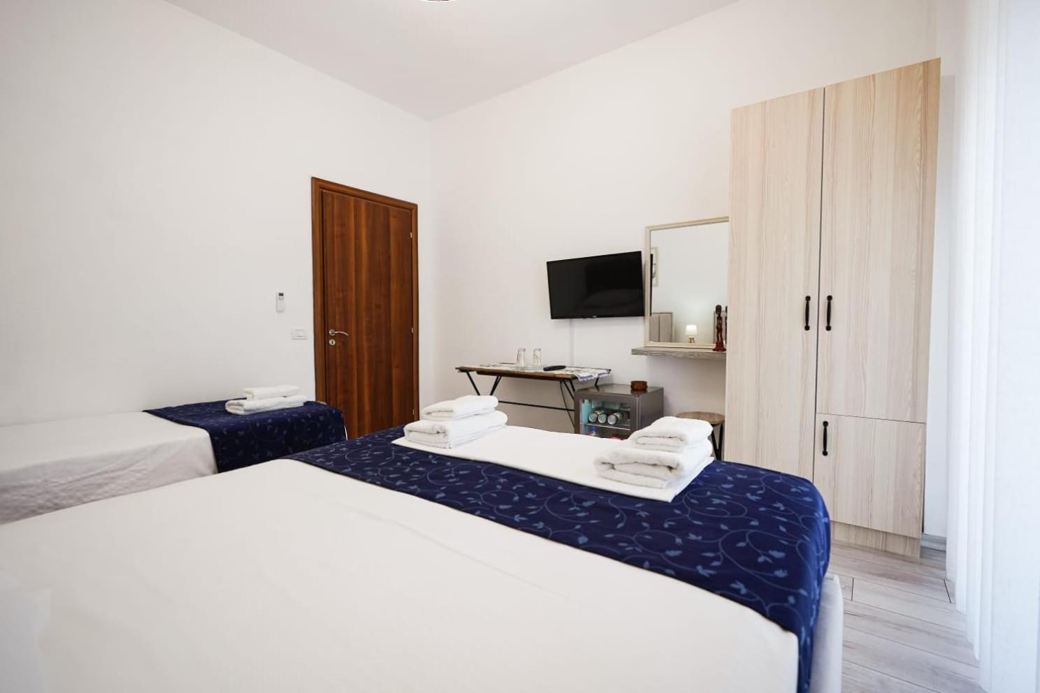 View City Apartments Gjirokastër Esterno foto