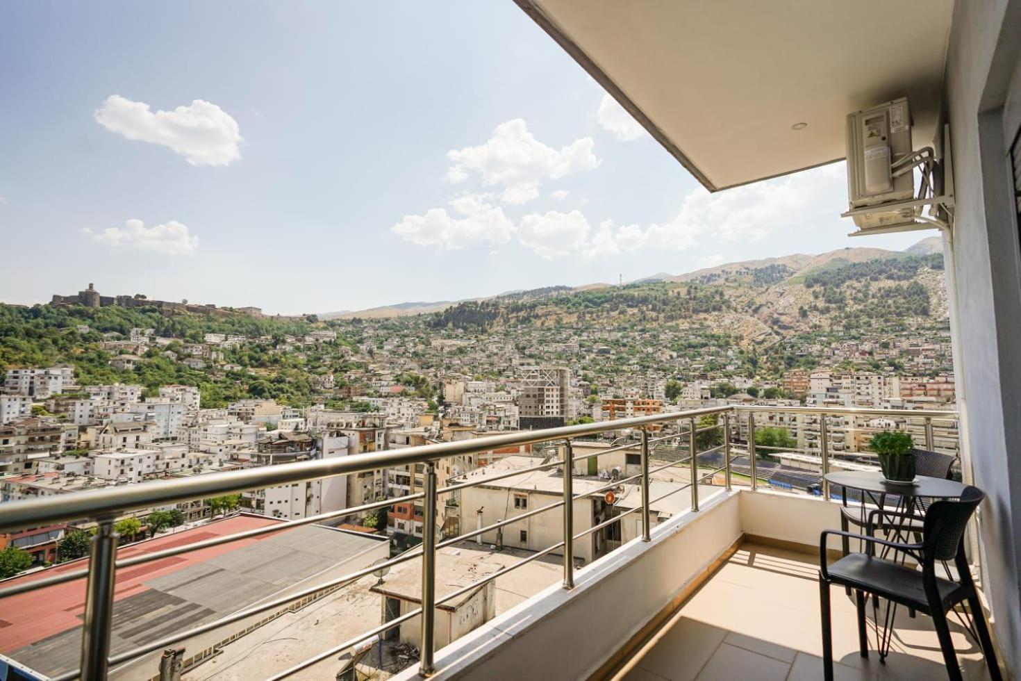 View City Apartments Gjirokastër Esterno foto
